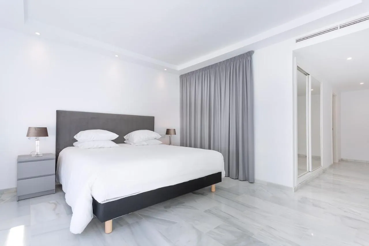 Aparthotel B51 Executive Flats Marbella